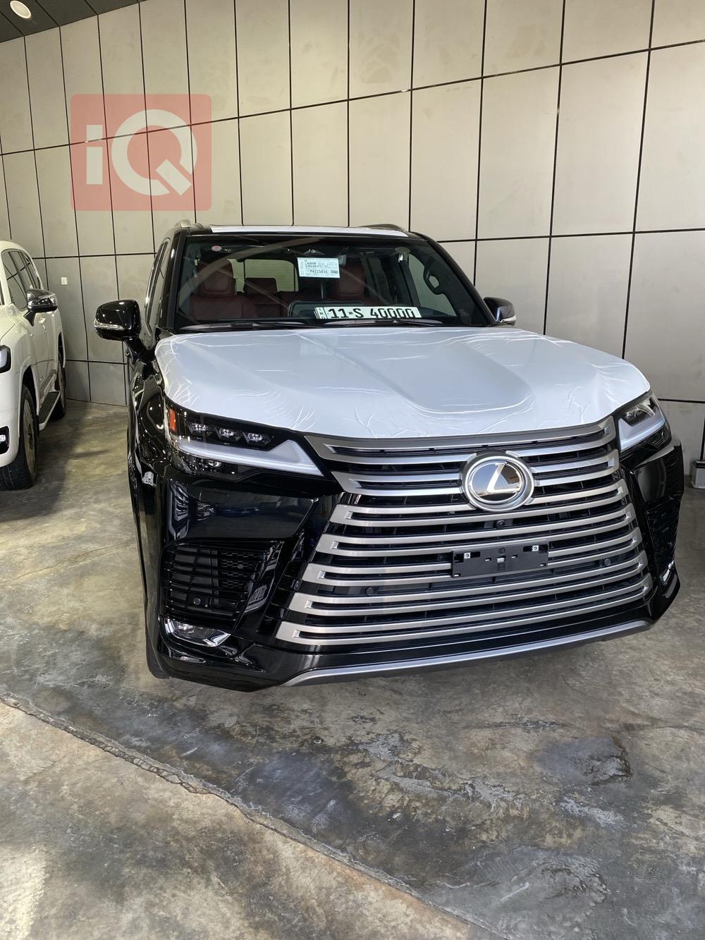 Lexus LX